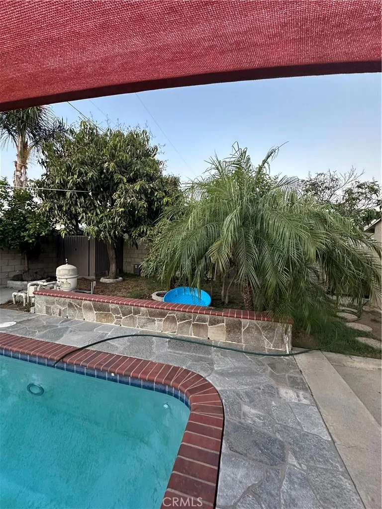 907 E Ghent Street, Azusa, California 91702 home-pic-14